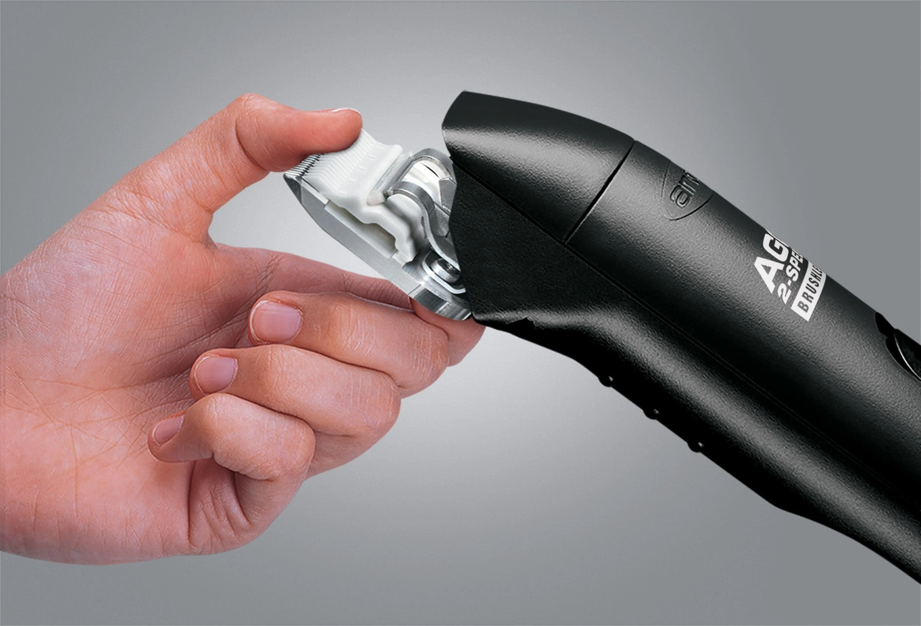 Andis - AGCB 2-Speed Brushless Clipper