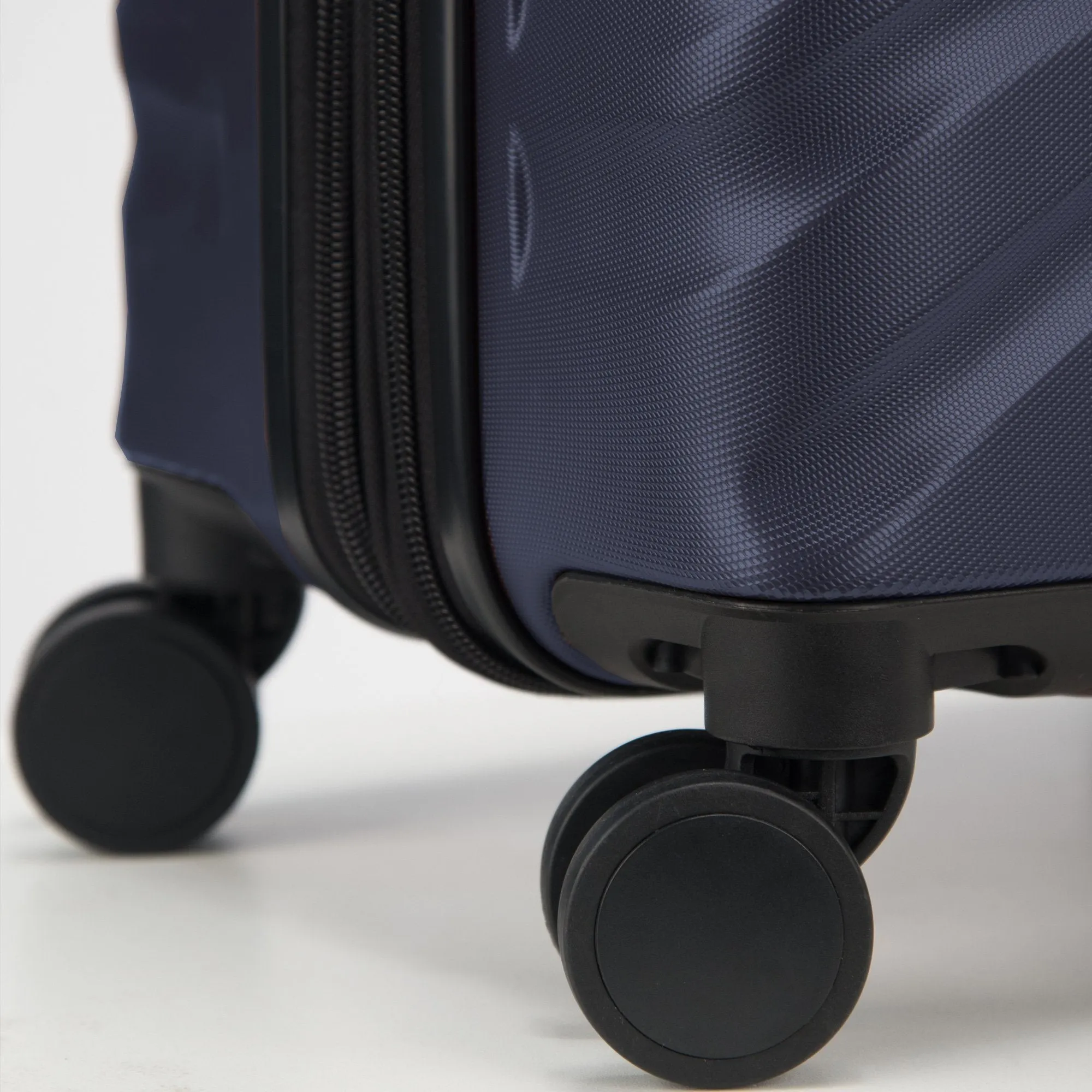 DELSEY Paris Alexis Lightweight Expandable Hardside 25" 4-Wheel Medium Luggage Bags Delsey-Paris