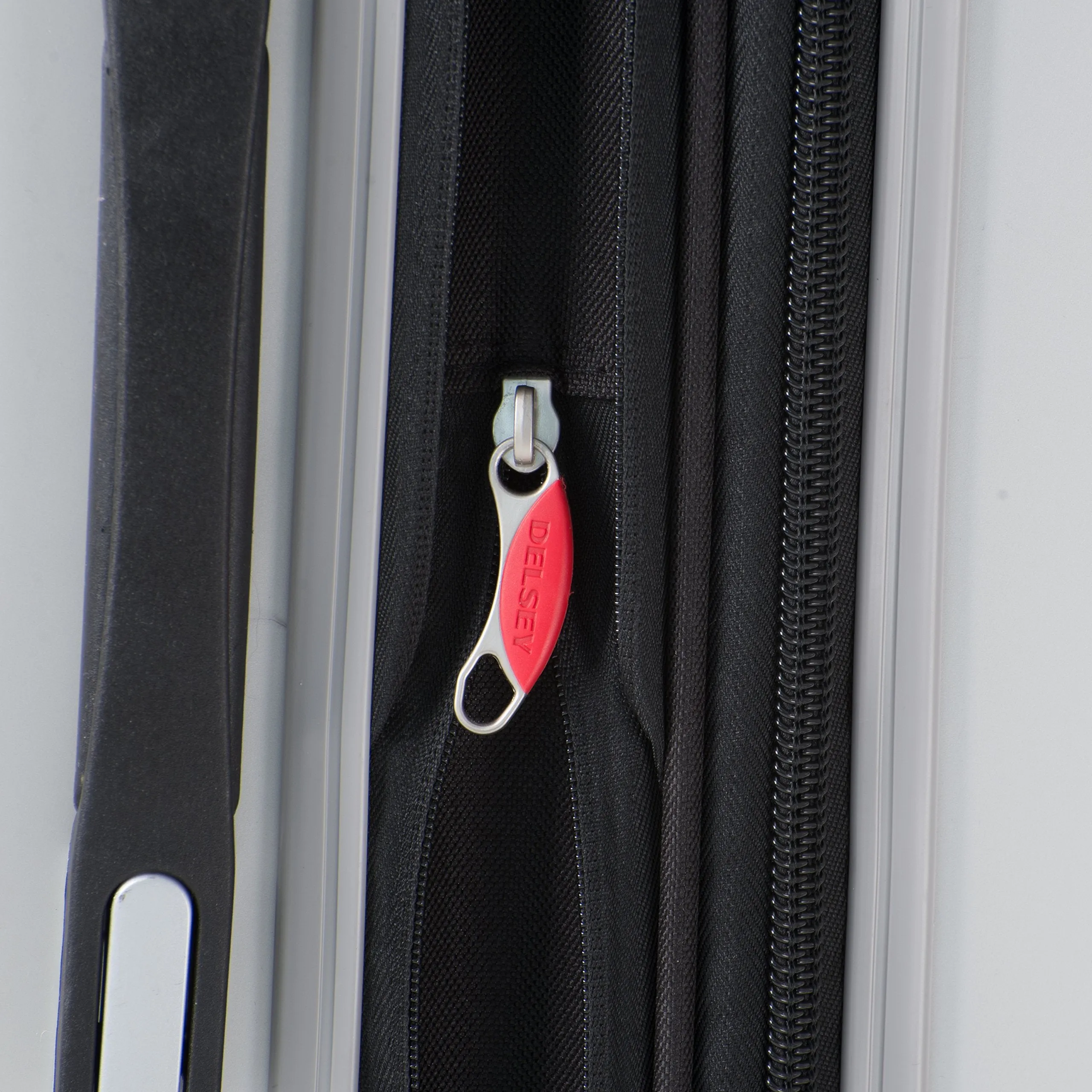DELSEY Paris Helium Titanium 21" 4-Wheel Carry-On Luggage Bags Delsey-Paris