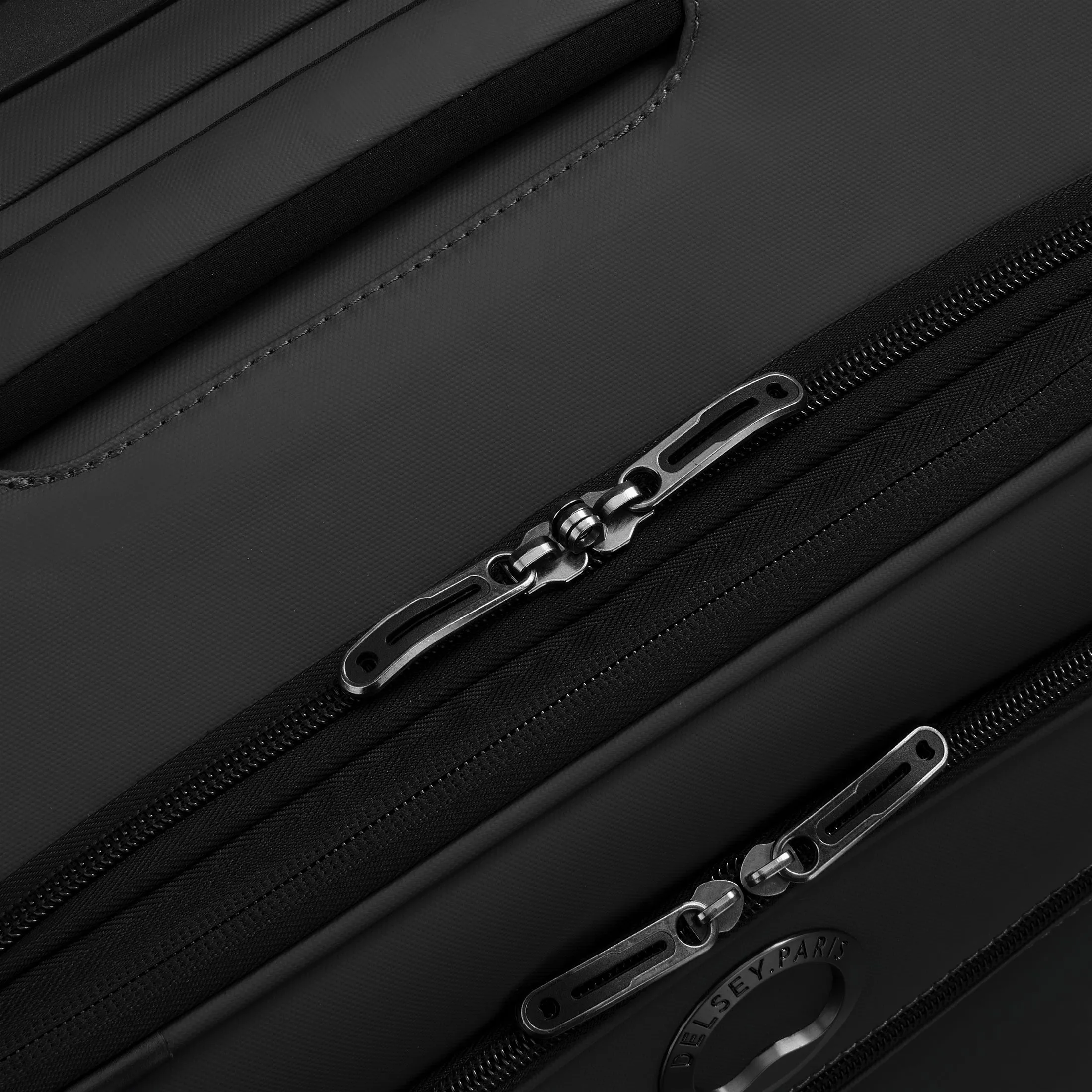 DELSEY Paris Sky Lite Softside Expandable Luggage with Spinner Wheels 2 piece set (19",28") Bags Delsey-Paris