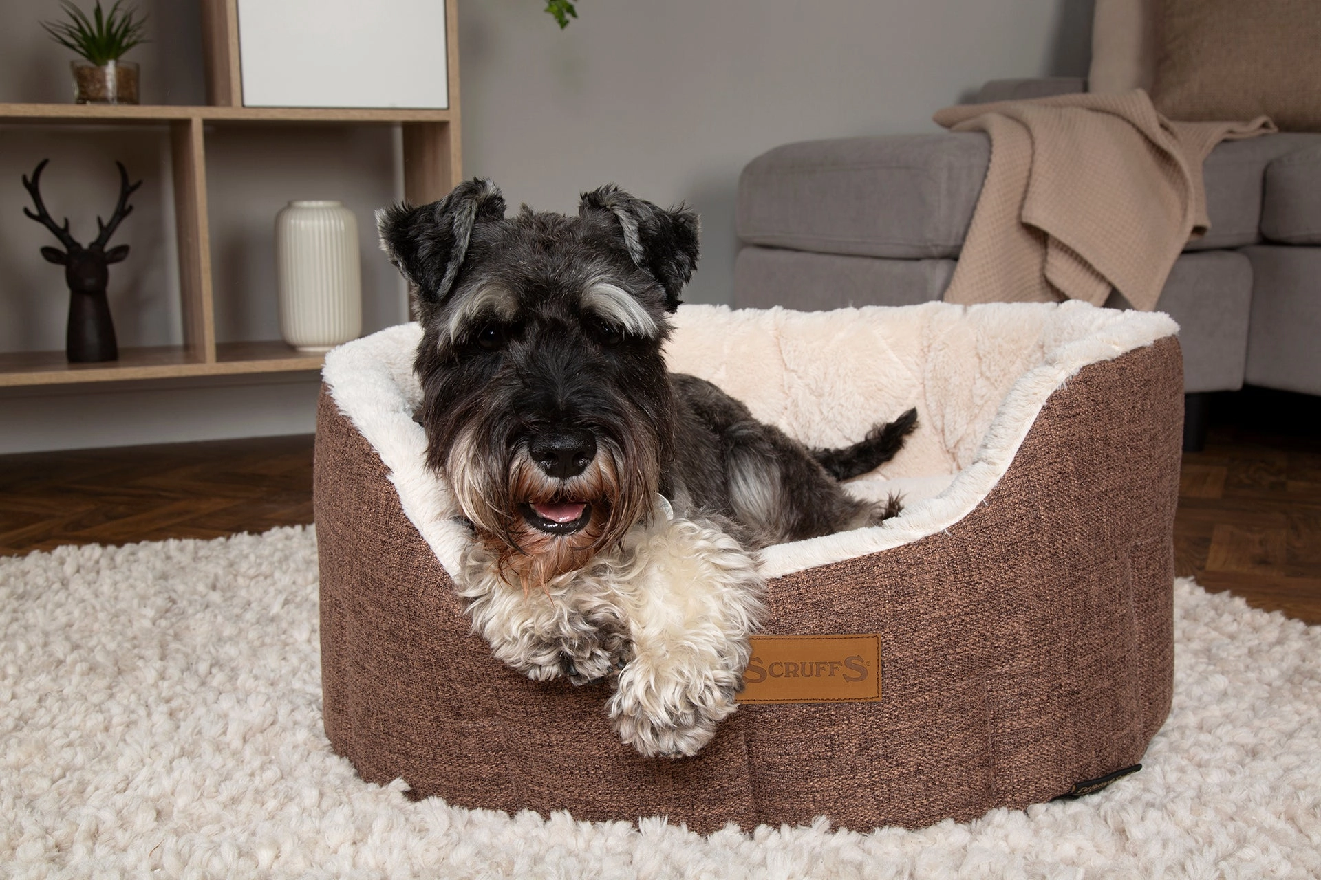 Scruffs - Woodlands Oval Bed Brown (75cm)